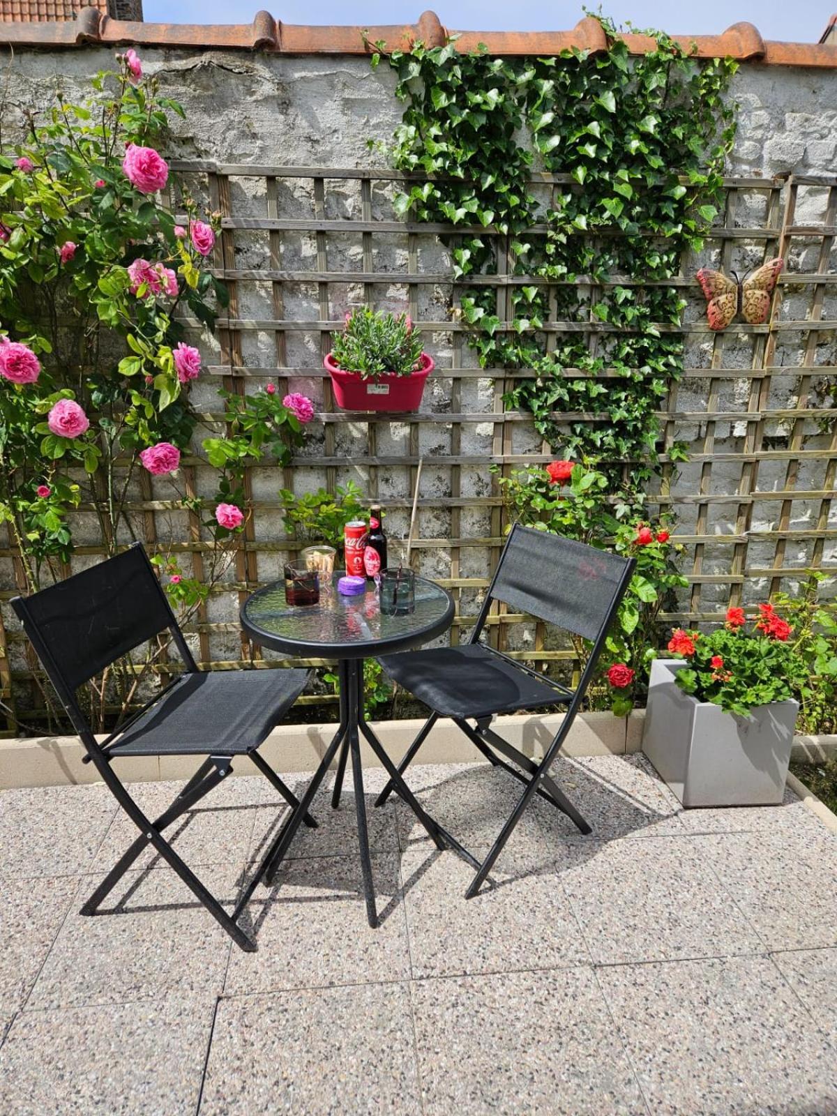 Studio Avec Jardin Rosendael Proche Plage Dunkirk Exterior foto